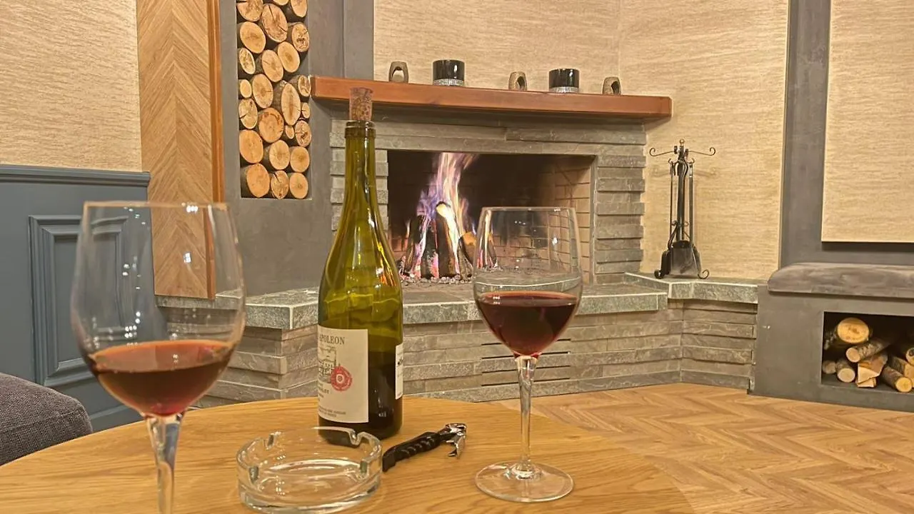 Appartamento Heart Of Tirana Cozy Loft With Fireplace Albania