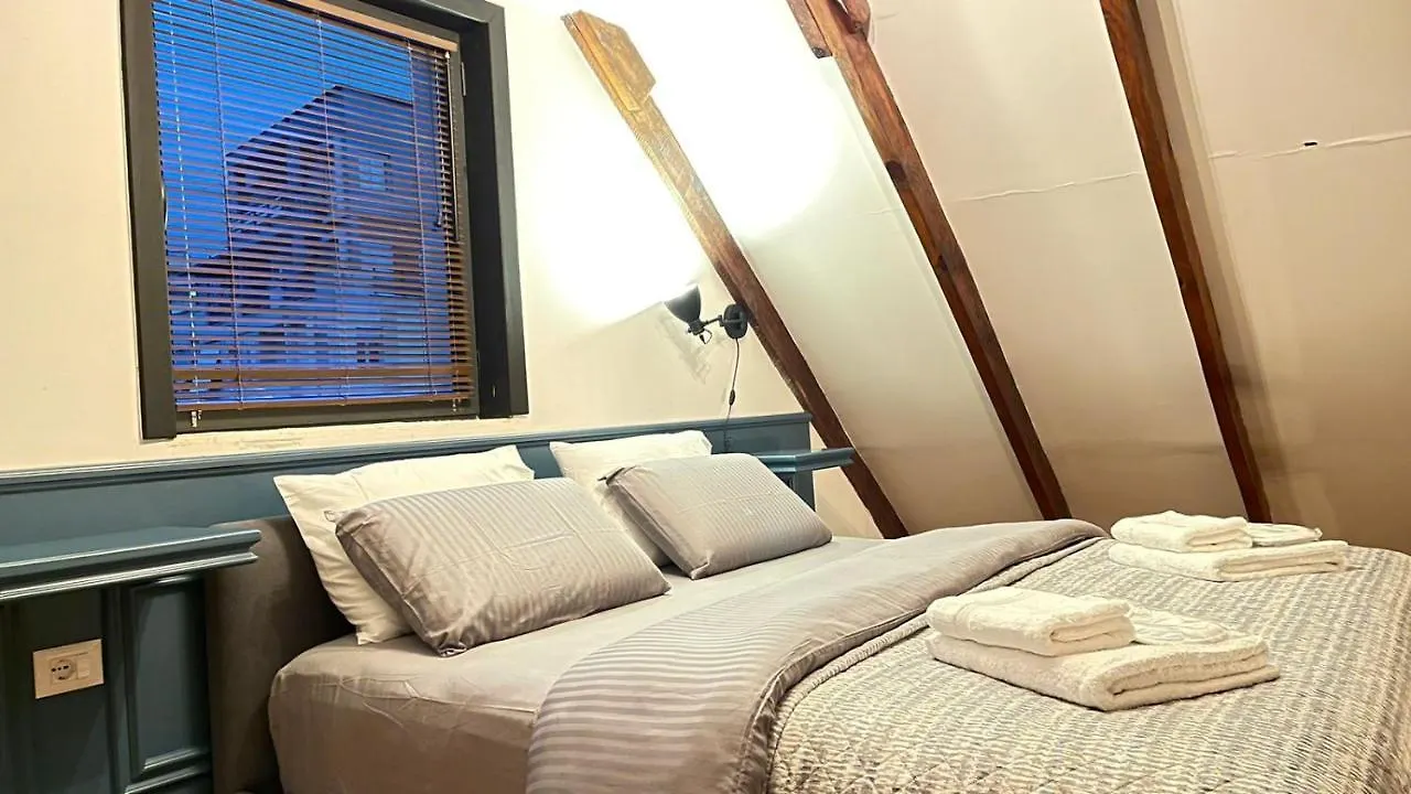 Heart Of Tirana Cozy Loft With Fireplace