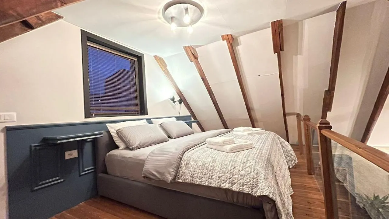 Heart Of Tirana Cozy Loft With Fireplace 0*,